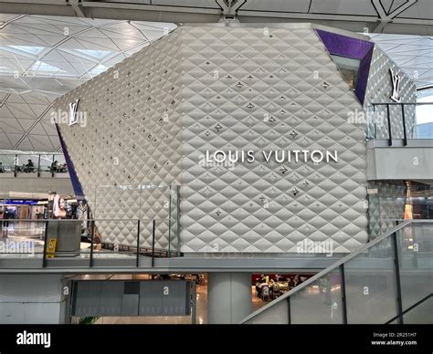 hong kong airport louis vuitton|lv taikoo place.